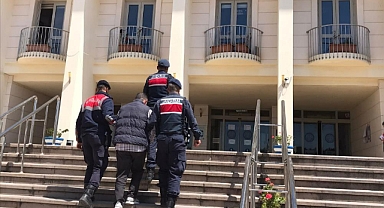 25 YIL HAPİS CEZASIYLA ARANIYORDU