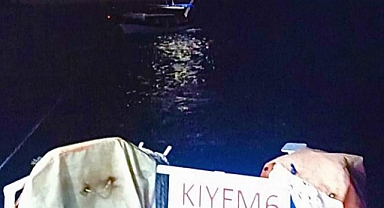 ARIZA YAPAN 17 METRELİK TEKNEYİ KIYEM EKİPLERİ KURTARDI