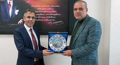 BAŞKAN UZUNDEMİR’DEN ORTACA SOSYAL GÜVENLİK MERKEZİ MÜDÜRÜNE ZİYARET