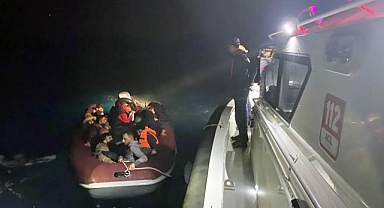 DALAMAN AÇIKLARINDA 19 DÜZENSİZ GÖÇMEN YAKALANDI