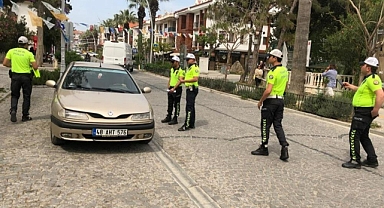 DATÇA’DA SÜRÜCÜLER TRAFİK KURALLARI HAKKINDA BİLGİLENDİRİLDİ