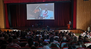 DEPREMDE YAŞAMIN YİTİREN İLKOKUL ÖĞRENCİSİ YADE KONSERLE ANILDI