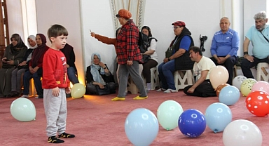 ENGELLİ CAMİ BULUŞMASI RENKLİ GÖRÜNTÜLERE SAHNE OLDU