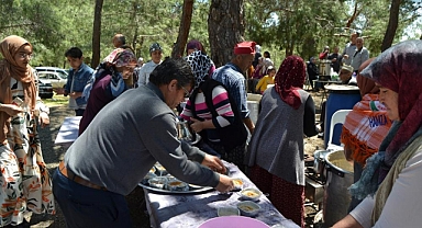 FETHİYE, KAYIKSEKİ KEŞKEK GÜNÜ'NE YOĞUN KATILIM