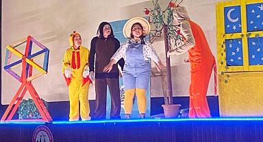 KARYA VE DOSTLARI ÇOCUKLARI GÜLDÜRDÜ