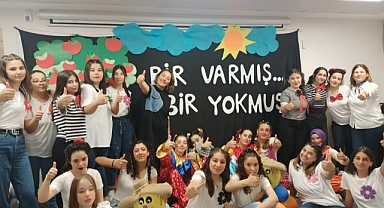 KÖYCEĞİZ’DE MİNİKLERİ GÜLÜMSETEN OYUN