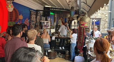 MARMARİS’TEKİ ANTİKA MERAKLILARI İÇİN MEZAT DÜZENLENDİ