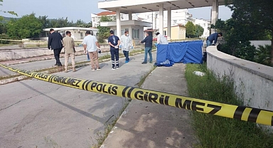 MİLAS'TA HASTANE ÖNÜNDE KADIN CESEDİ BULUNDU