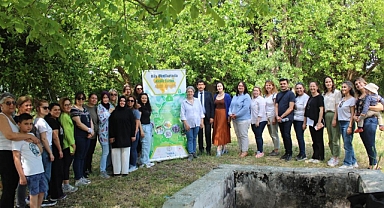 ÖĞRETMENLER DERS KAZANIMLARINI DOĞADA UYGULADI