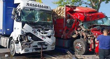 3 ARAÇLI ZİNCİRLEME KAZA