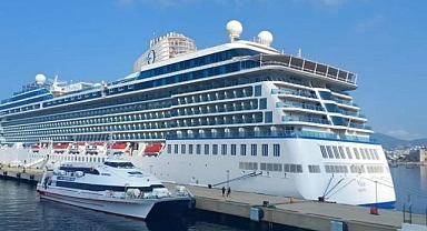 BODRUM GELEN 242 METRELİK GEMİ, BİN 197 YOLCU GETİRDİ