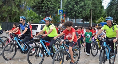 DÜNYA BİSİKLET GÜNÜNDE MİNİKLERLE PEDAL ÇEVİRDİLER