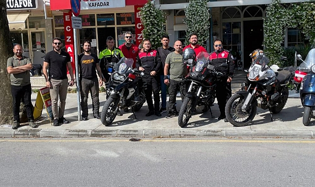 DÜNYA MOTOSİKLETLE İŞE GİTME GÜNÜNDE İŞLERİNE MOTOSİKLETLE GİTTİLER