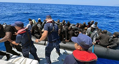 FETHİYE’DE 37 DÜZENSİZ GÖÇMEN KURTARILDI