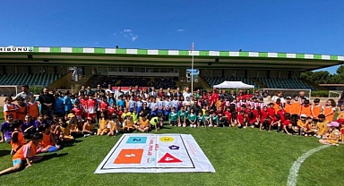 GELENEKSEL ÇOCUK OYUNLARI ŞENLİĞİ DÜZENLENDİ