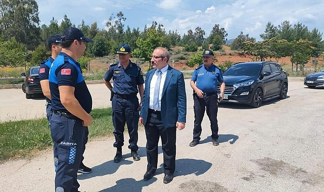KAYMAKAM KARAMAN, POLİS UYGULAMA NOKTASI'NDA İNCELEMELERDE BULUNDU
