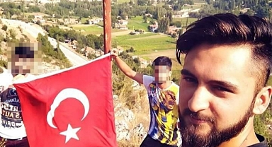 KAZADA AĞIR YARALANAN GENÇ MOTOSİKLET SÜRÜCÜSÜ KURTARILAMADI
