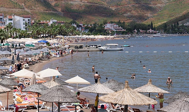 MARMARİS'TE PLAJLAR YAZA HAZIR