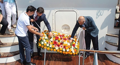 FETHİYE’DE DENİZ ŞEHİTLERİ UNUTULMADI