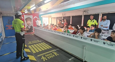 FETHİYE EMNİYETİNDEN 'MOBİL TRAFİK EĞİTİM TIRI'