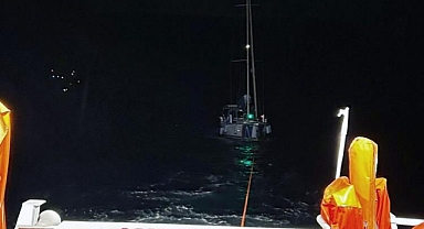 GEMİLER ADASI AÇIKLARINDA ARIZALANAN TEKNEYİ KIYEM EKİPLERİ KURTARDI