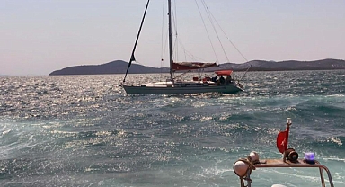 GÖÇMENLER TURİST GİBİ KAÇMAYA ÇALIŞTI