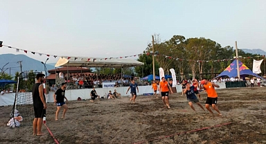 KÖYCEĞİZ’DE YAŞAR SEVİM PLAJ HENTBOL ŞAMPİYONASI BAŞLADI