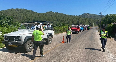 MARMARİS’TE JEEP SAFARİLERİNE SIKI DENETİME ALINDI
