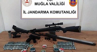 MİLAS’TA ÇOK SAYIDA SİLAH ELE GEÇİRİLDİ