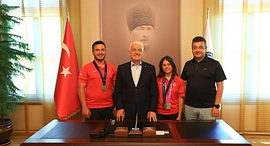 MUĞLA’NIN GURURU OKÇULAR BAŞKAN GÜRÜN’Ü ZİYARET ETTİ