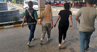 ÖNCE GASP ETTİLER SONRA UYUŞTURUCU MADDE İLE YAKALANDILAR