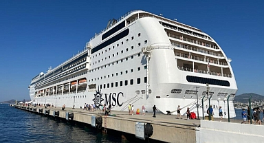 BODRUM’A 2 BİN 422 YOLCUYLA GELDİ