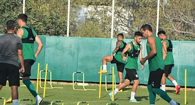 BODRUM FK TEKNİK DİREKTÖRÜ TAŞDEMİR: “OYNADIĞIMIZ OYUNDAN KEYİF ALMIYORUZ”