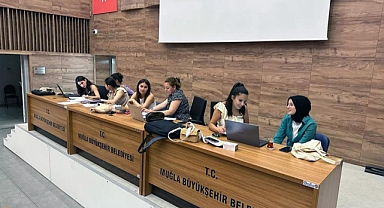 BÜYÜKŞEHİR’DEN ÖĞRENCİLERE ÜNİVERSİTE TERCİHLERİNDE DESTEK