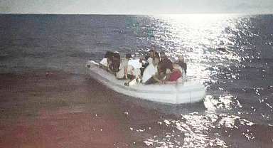 DATÇA’DA 24 DÜZENSİZ GÖÇMEN KURTARILDI