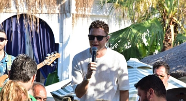 GENÇ POPÇU, HEM EĞLENDİ HEM DE EĞLENDİRDİ