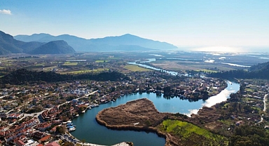 GÖREN BİR DAHA GÖRMEYE GELİYOR