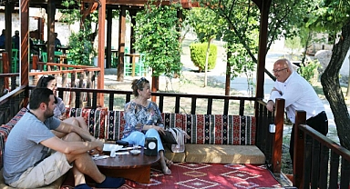 KERİMOĞLU TÜRKÜSÜ EVİ’NE ZİYARETÇİ AKINI