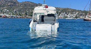 MOTORYAT DAKİKALAR İÇERİSİNDE SULARA GÖMÜLDÜ