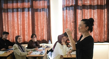 MSKÜ’DE MUĞLA HALKINA ÇEŞİTLİ DİLLERDE KURS VERİLİYOR