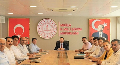 MUĞLA’DA EĞİTİM YÖNETİCİLERİ YENİ EĞİTİM ÖĞRETİM YILI HAZIRLIKLARINI DEĞERLENDİRDİ