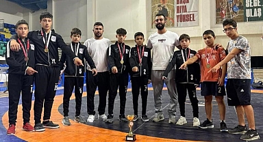 SEYDİKEMER’İN GENÇ PEHLİVANLARI 7 MADALYA İLE DÖNDÜ