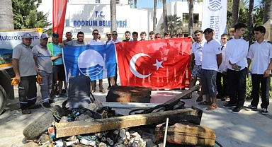 11 AYRI MAHALLEDE TOPLAM 3 TONA YAKIN ATIK TOPLANDI