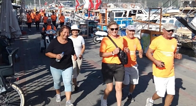 ALZHEİMER'A DİKKAT ÇEKMEK İÇİN KOŞTULAR