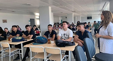 İLK DÖNEM SAĞLIK MESLEK LİSESİ ÖĞRENCİLERİNE ORYANTASYON EĞİTİMİ