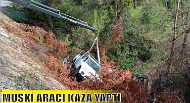 MUSKİ ARACI KAZA YAPTI