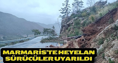 Marmaris’te Heyelan Sürücüler Uyarıldı 