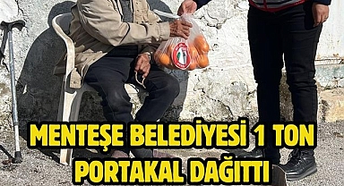 Menteşe Belediyesi 1 Ton Portakal Dağıttı