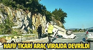 Hafif Ticari Araç Virajda Devrildi