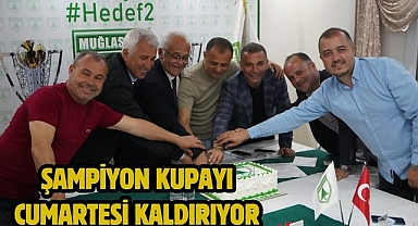 Şampiyon Kupayı Cumartesi Kaldırıyor